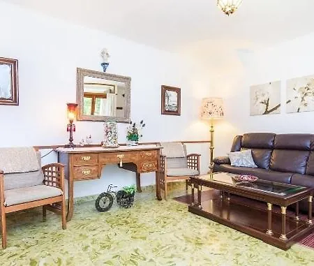 Tronca Tatil Evi Sant Joan